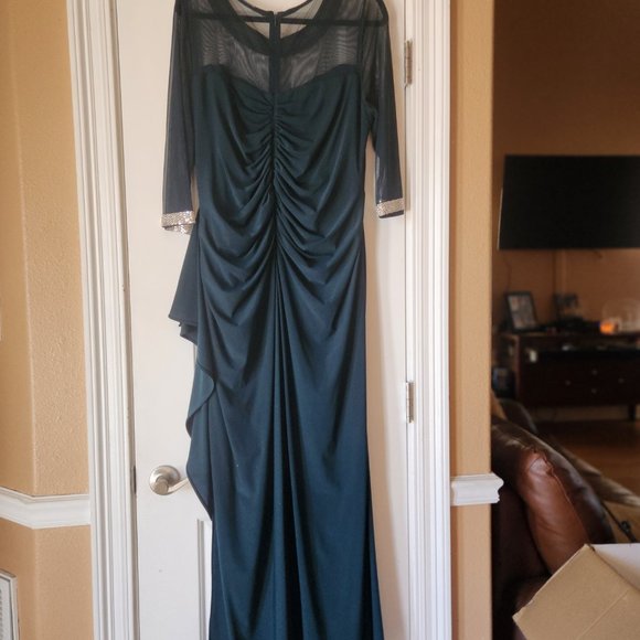 COPY - Green Sequence Collar Formal Dress - Picture 2 of 3